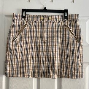 Forever21+ cream plaid pattern skirt with gold accents!